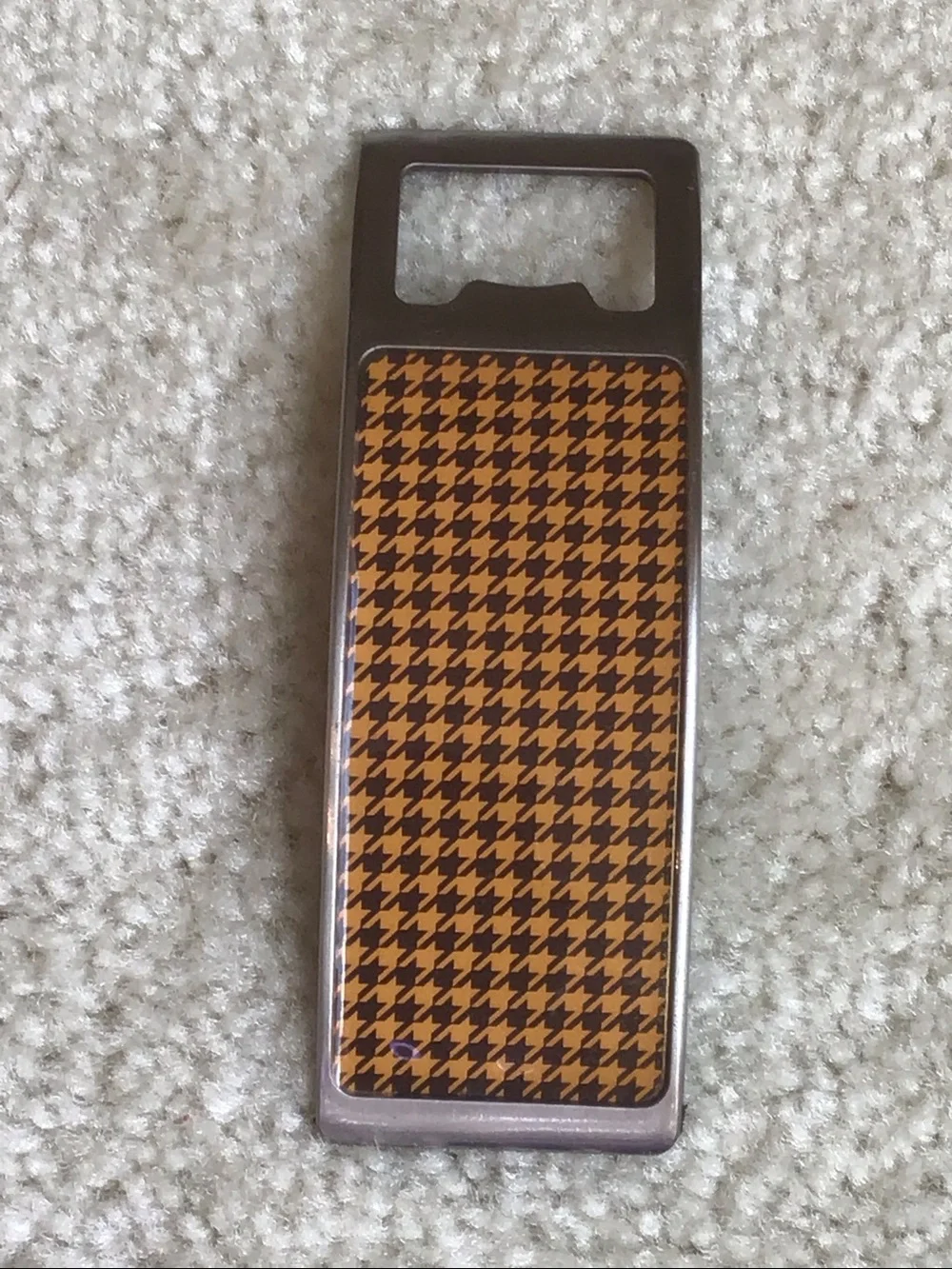 N/A curved metal